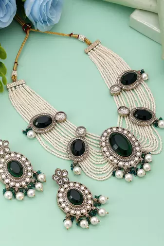 Green color kundan necklace set