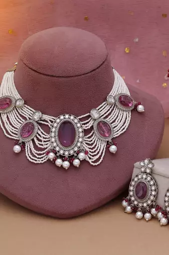 Magenta color kundan necklace set
