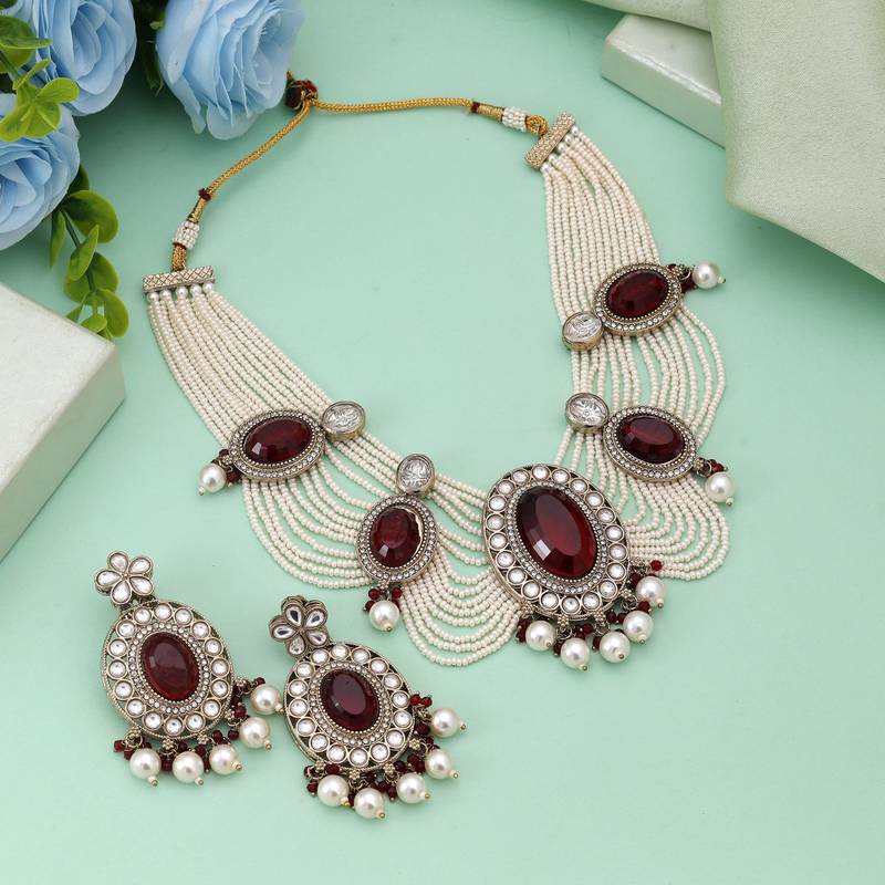 Maroon color kundan necklace set