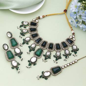 Green color kundan necklace set 1