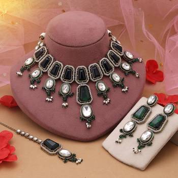 Green color kundan necklace set 2