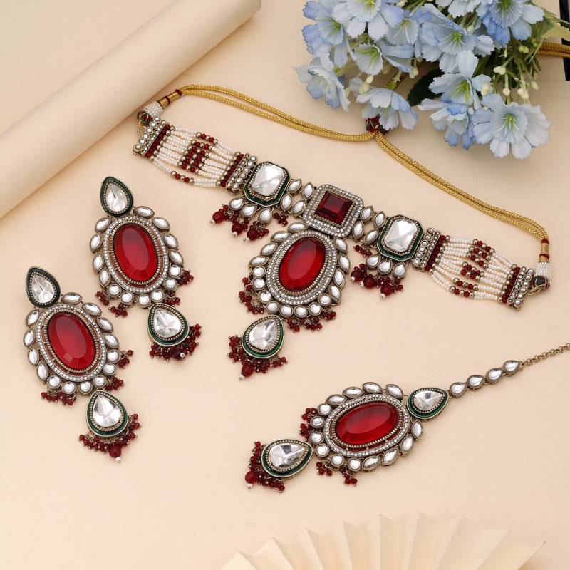 Maroon color choker kundan necklace set
