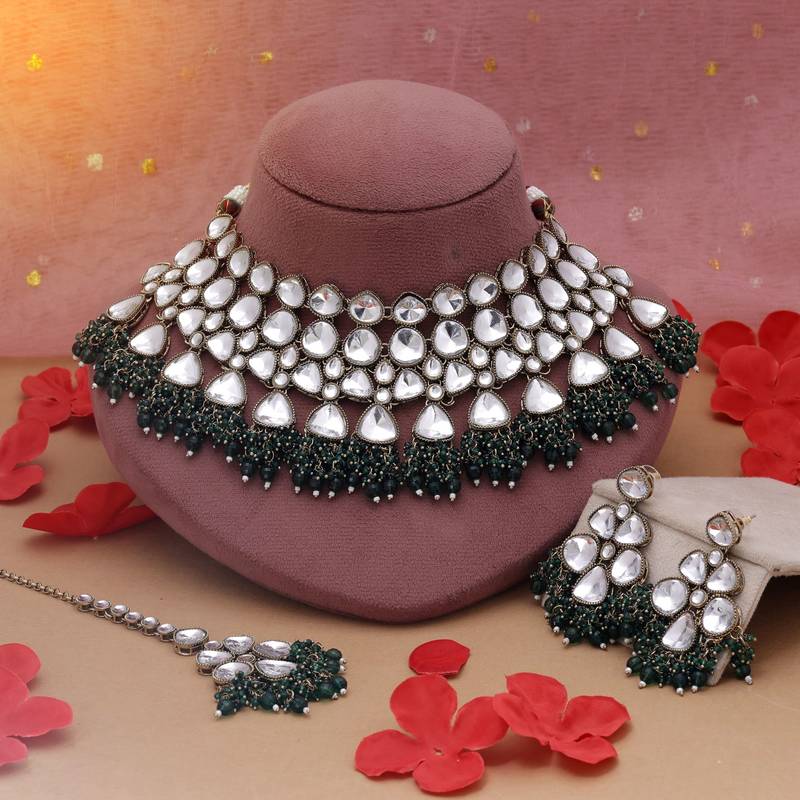 Green color kundan necklace set