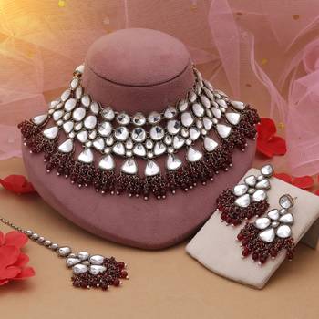 Magenta color kundan necklace set 1