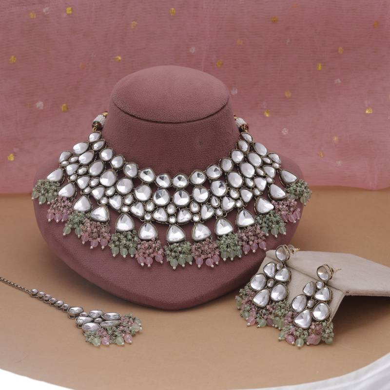 Pink & pista green color kundan necklace set