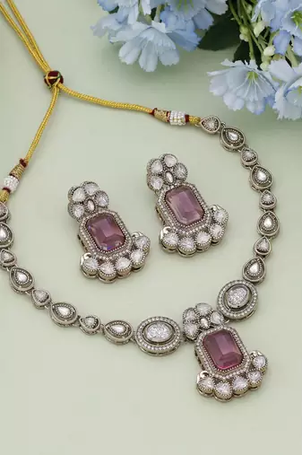 Magenta color kundan necklace set