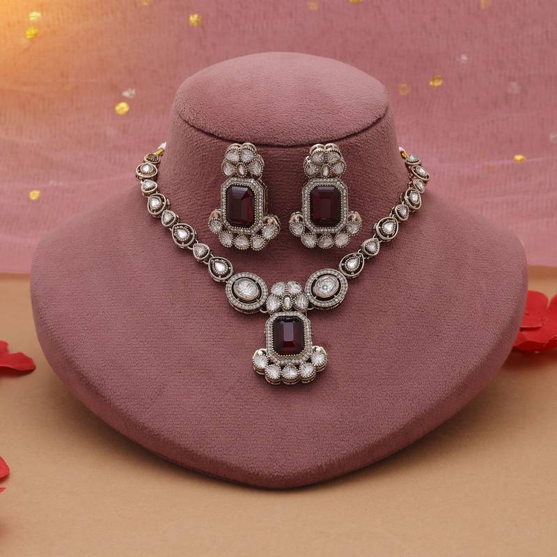 Maroon color kundan necklace set