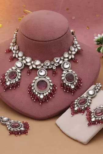 Magenta color kundan necklace set