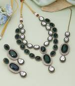 Green color kundan necklace set