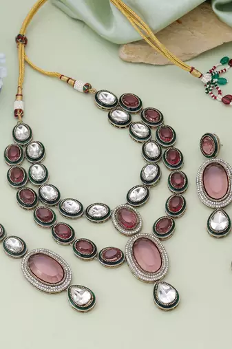 Magenta color kundan necklace set