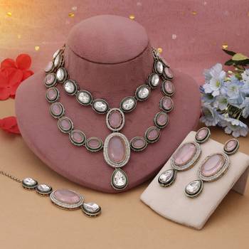 Pink color kundan necklace set 2