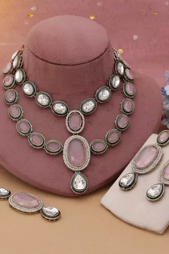 Pink color kundan necklace set