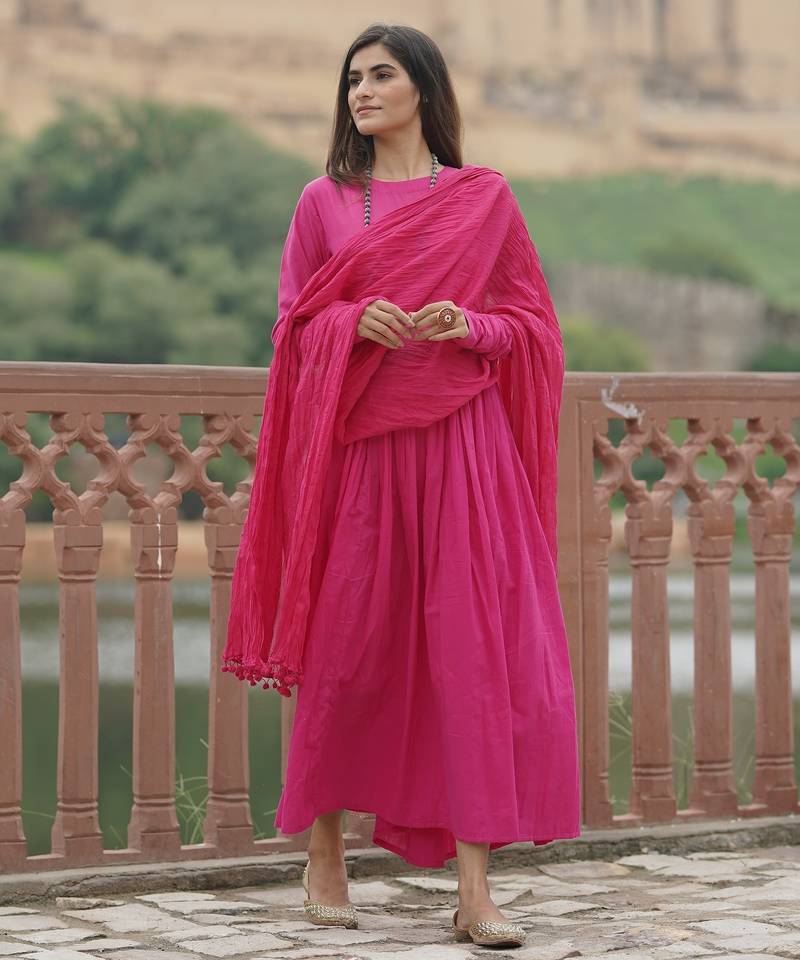 Gulabi solid pink anarkali kurta with dupatta