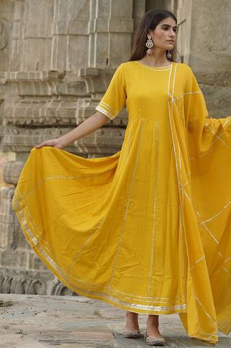 Ruhaaniyat solid yellow anarkali kurta with dupatta (set of 2)