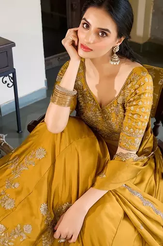 Mustard Embroidered Treditional Lahenga Choli With Blouse