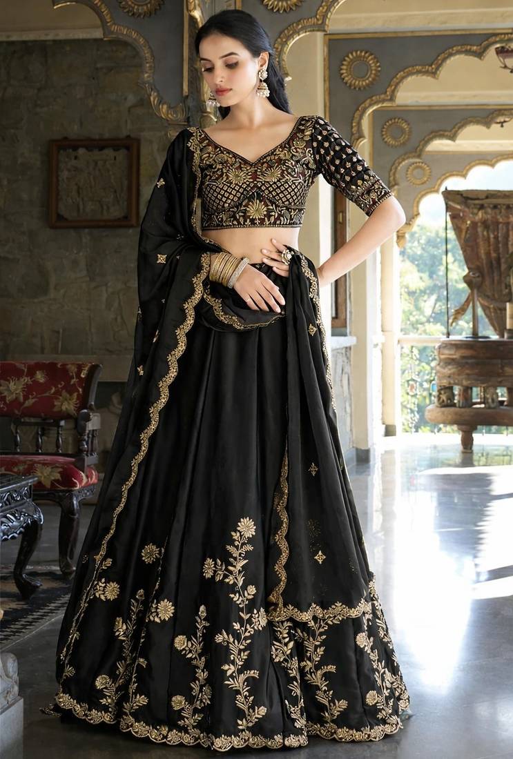 Black Embroidered Treditional Lahenga Choli With Blouse