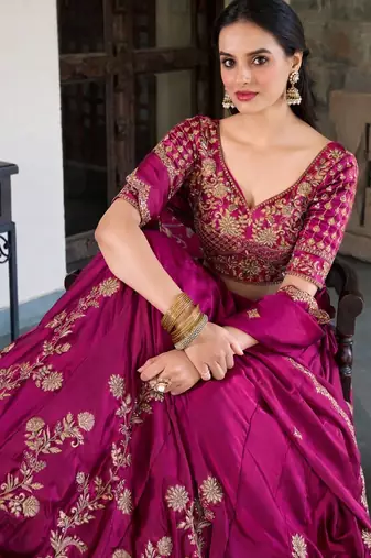 Purple Embroidered Treditional Lahenga Choli With Blouse