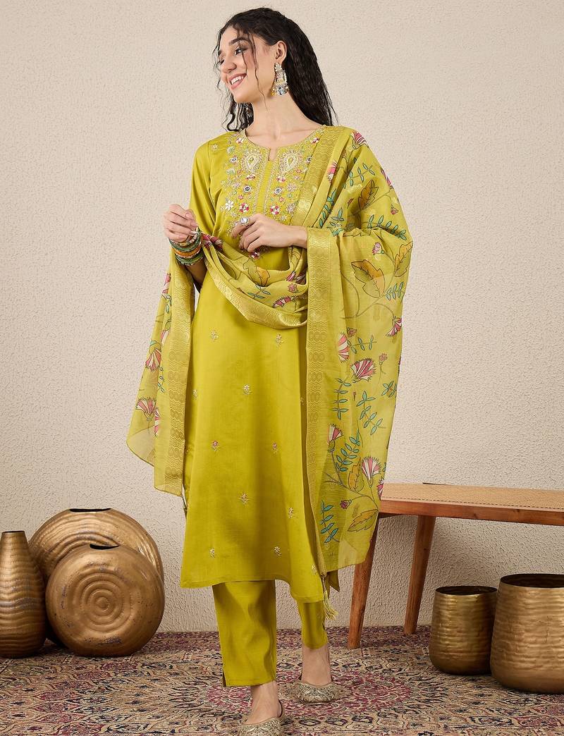 Green women kurta pant dupatta set