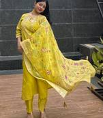 Green women kurta pant dupatta set