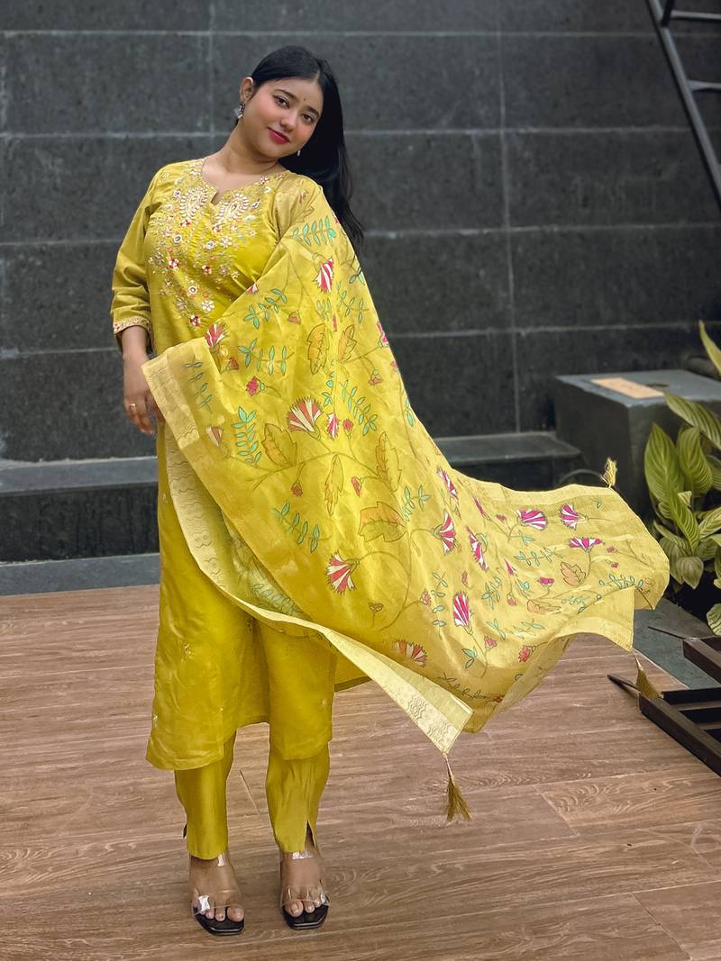 Green women kurta pant dupatta set