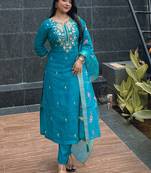 Green women kurta pant dupatta set