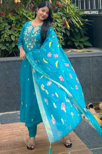 Green women kurta pant dupatta set