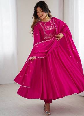 Heavy pure roman chanderi silk  fully pair anarkali ,pant with dupatta 1