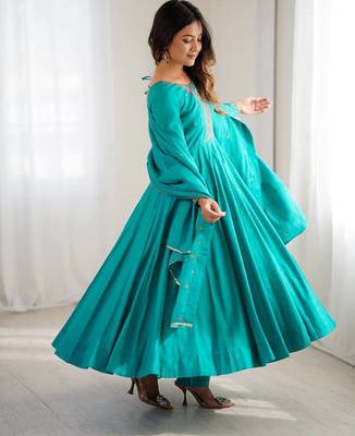 Heavy pure roman chanderi silk  fully pair anarkali ,pant with dupatta 2