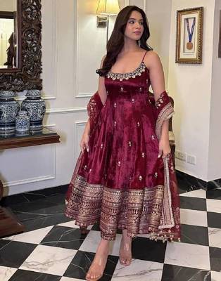 Maroon silk blend embroidered suit 2