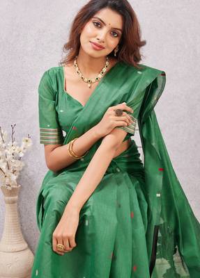 gajri lillen jacuard work designer party wear saree with unstitched blouse piece 5