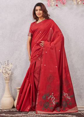 red lillen jacuard work designer party wear saree with unstitched blouse piece 4