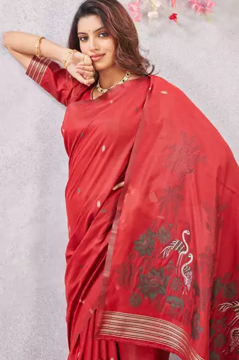 red lillen jacuard work designer party wear saree with unstitched blouse piece