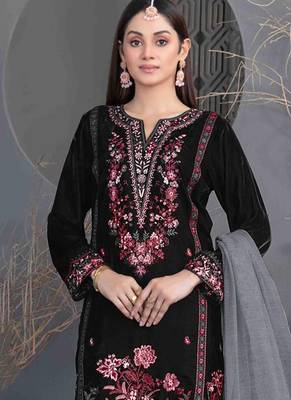 Black velvet straight suit for women 2