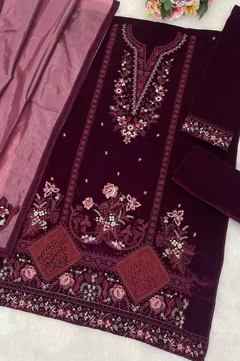 Wine velvet straight suit for women 