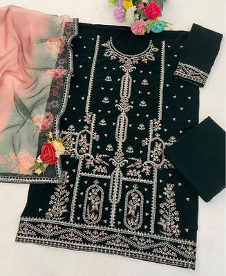 green velvet straight suit for women 3
