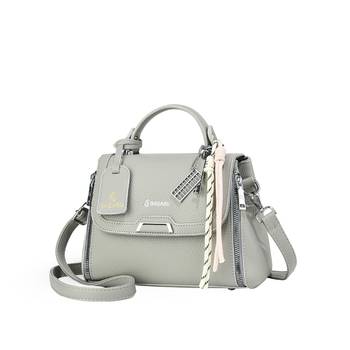 Handbag, detachable sling strap 1