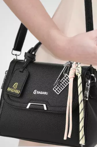 Handbag, detachable sling strap
