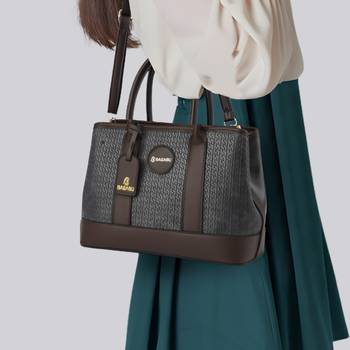 Handbag, detachable sling strap 2