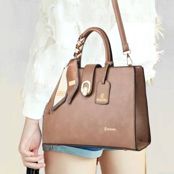 Handbag, detachable sling strap 2