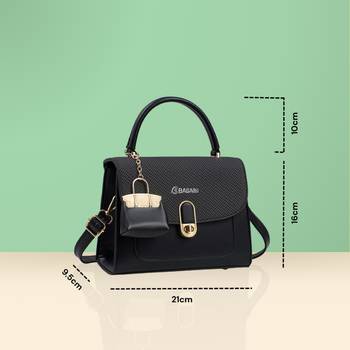 Handbag, detachable sling strap 3