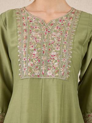 Pista women kurta pant dupatta set 3