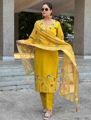 Yellow women kurta pant dupatta set 4