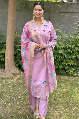 Lavender women kurta pant dupatta set