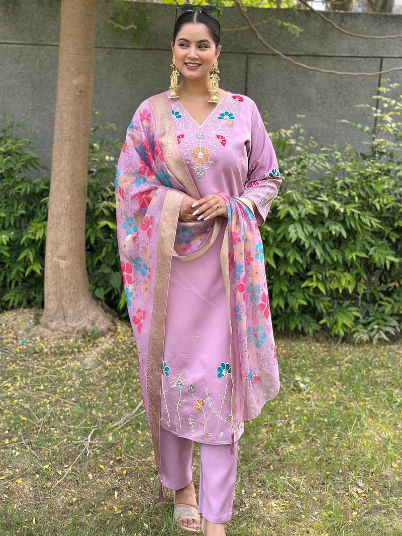 Lavender women kurta pant dupatta set