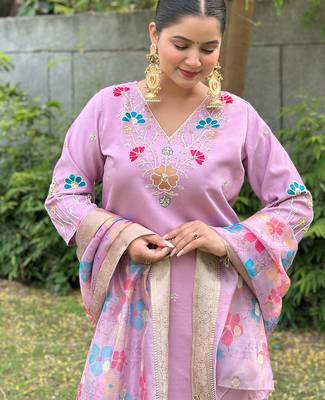 Lavender women kurta pant dupatta set 2