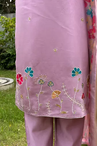 Lavender women kurta pant dupatta set