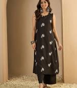 Black women kurta pant set