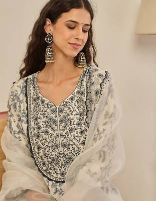 Cream women kurta pant dupatta set 3