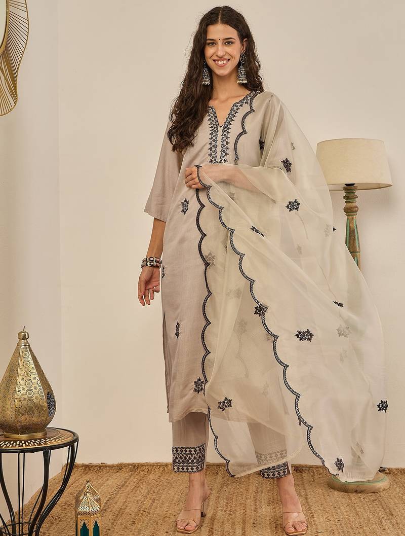 Grey women kurta pant dupatta set