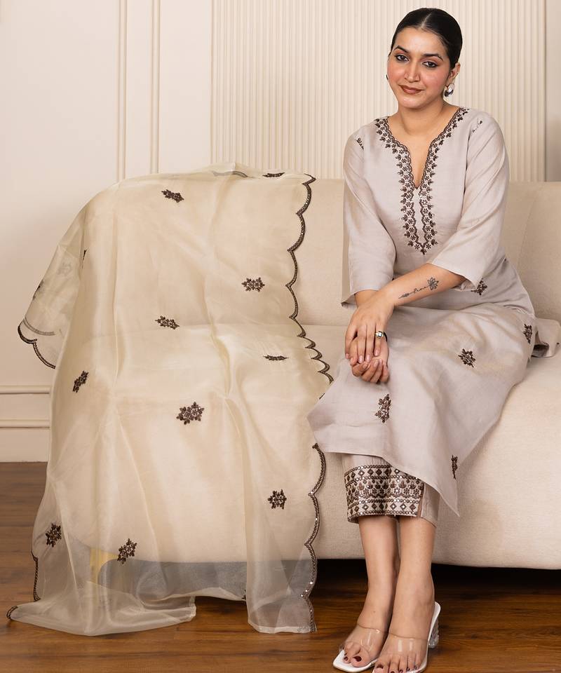 Grey women kurta pant dupatta set